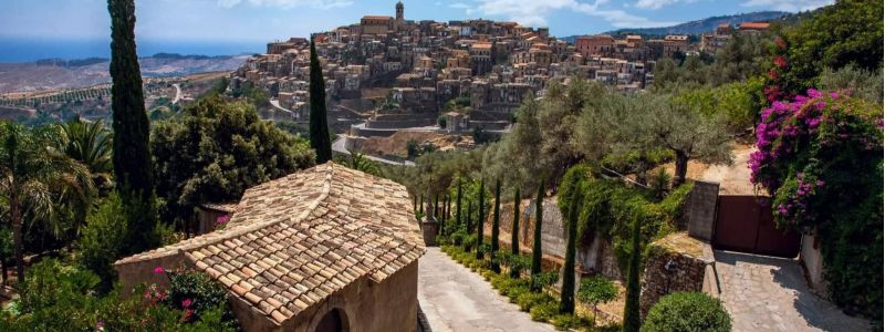 Badolato CZ il borgo che dal 1986 lotta contro lo spopolamento 0ed09543 - Home - 34 Lotta allo spopolamento, la storia di “Badolato paese in vendita”