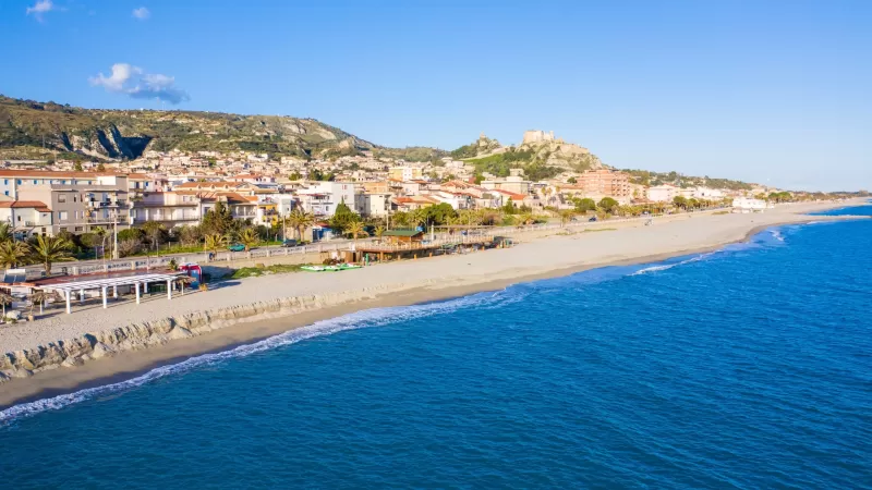 Roccella Jonica, un approdo da Bandiera Blu