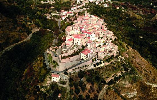 Belmonte Calabro centro storico %C2%A9Nicola Barbuto scaled 60c60548 - Meraviglie di Calabria - 1