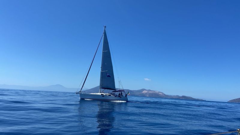 Racconti a vela, la Rotta dei Ciclopi: da Tropea fino alle Isole Eolie e ritorno per la X edizione