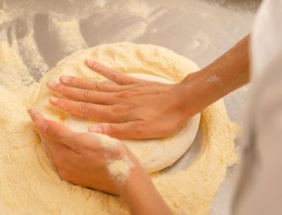 Pizza Luca Tudda amonoglu 3 72f573b6 - Home - 38 Il pizzaiolo calabrese Luca Tudda e la pizza come modello di inclusività