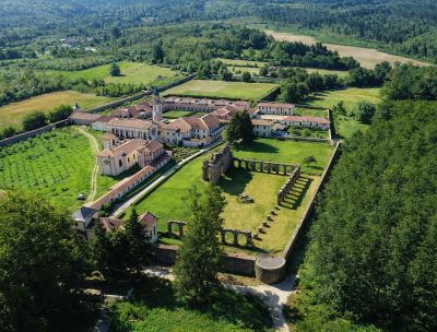 Certosa Serra San Bruno 10 82b7c87a - Home - 33 L’essenziale e la grandezza della Certosa di Serra San Bruno