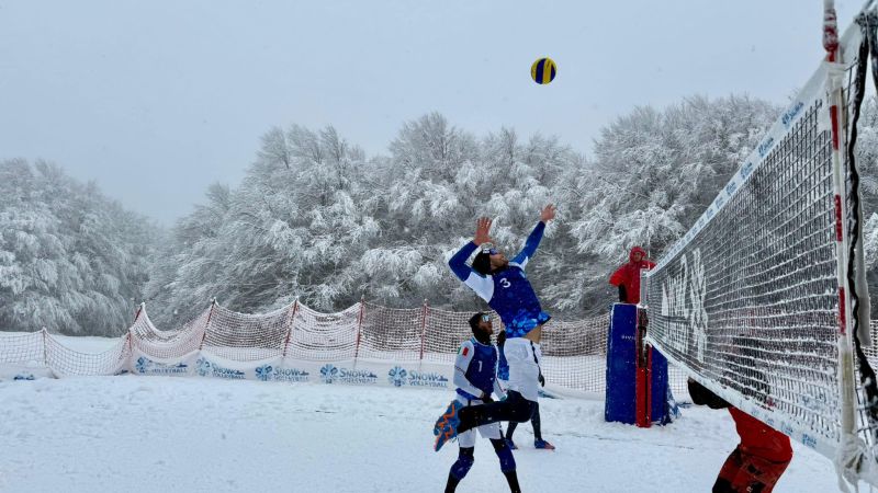 Snow Volley, paesaggio suggestivo per la tappa nazionale a Lorica