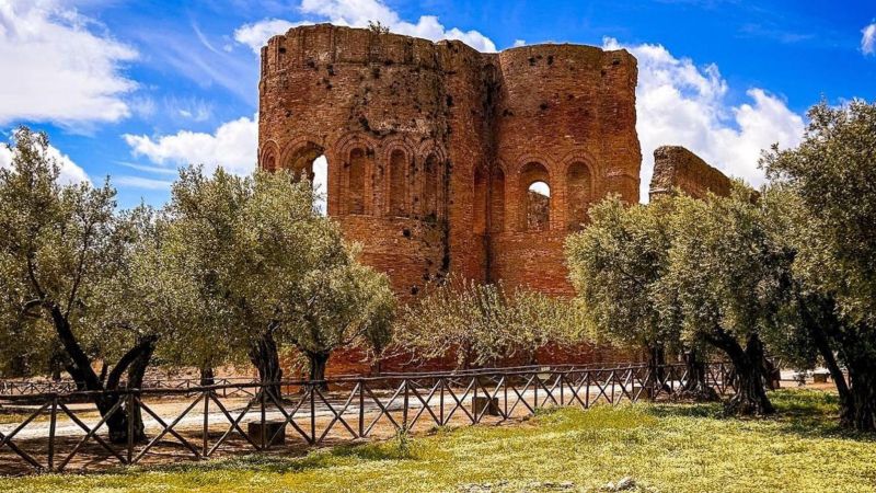 Visita multimediale al Parco Archeologico Scolacium: le statue prenderanno vita