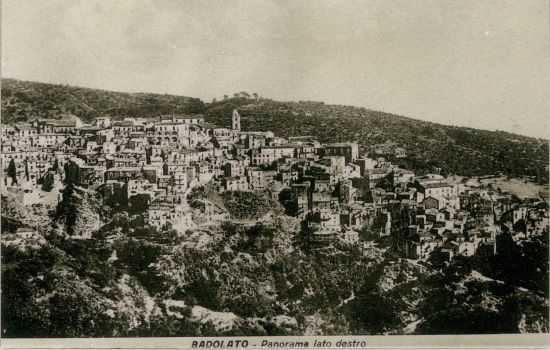 Badolato 1935 Panorama del borgo visto da sud 1 bc3223c0 - Meraviglie di Calabria - 2