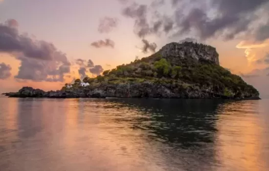 copertina isola di dino 5f06efa7 e1706181015151 c1a91dec - Meraviglie di Calabria - 7