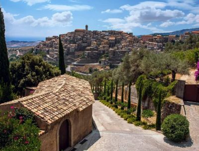 Badolato CZ il borgo che dal 1986 lotta contro lo spopolamento c44a27b3 - Home - 33 Lotta allo spopolamento, la storia di “Badolato paese in vendita”