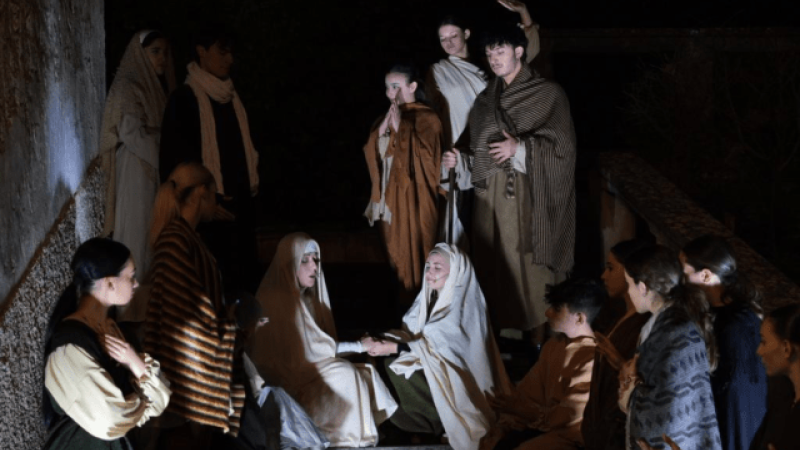 Il Magnificat: il presepe vivente che diventa musical nel borgo antico di Rende