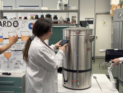 Birra 45C scaled cb0d1959 - Home - 33 Unical, il microbirrificio digitale usa IA e realtà aumentata