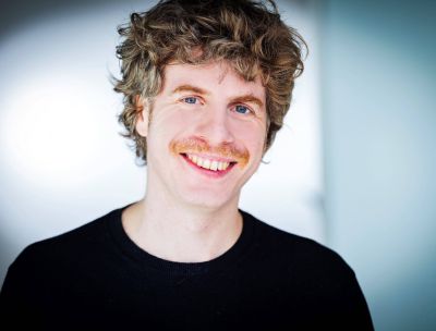 Teatro Lodo Guenzi 4 ph Andrea Ciccare scaled defea559 - Home - 38 Lodo Guenzi a Polistena con l’opera di Dario Fo e Franca Rame