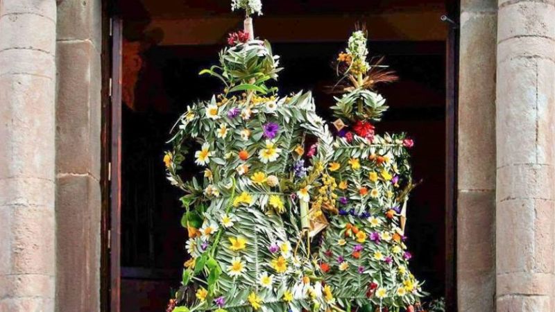 A Bova si rinnova la tradizionale processione delle Persephoni (FOTO)