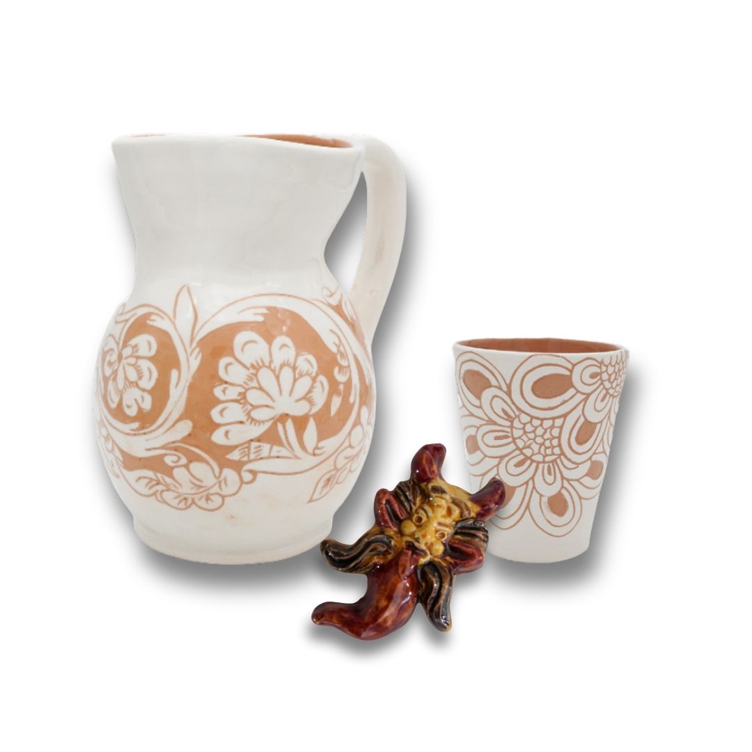 Caraffa realizzata a mano e bicchieri conici realizzati a mano e maschera apotropaica ee39dbe0 - Home - 53 Acquista online Caraffa realizzata a mano e bicchieri conici realizzati a mano (6 pezzi) e (in omaggio) la maschera apotropaica di Seminara – Ceramica Squillace