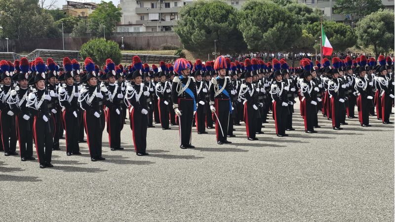 Reggio Calabria, l’emozionante inno di Mameli: 668 allievi carabinieri giurano fedeltà alla Repubblica [VIDEO]