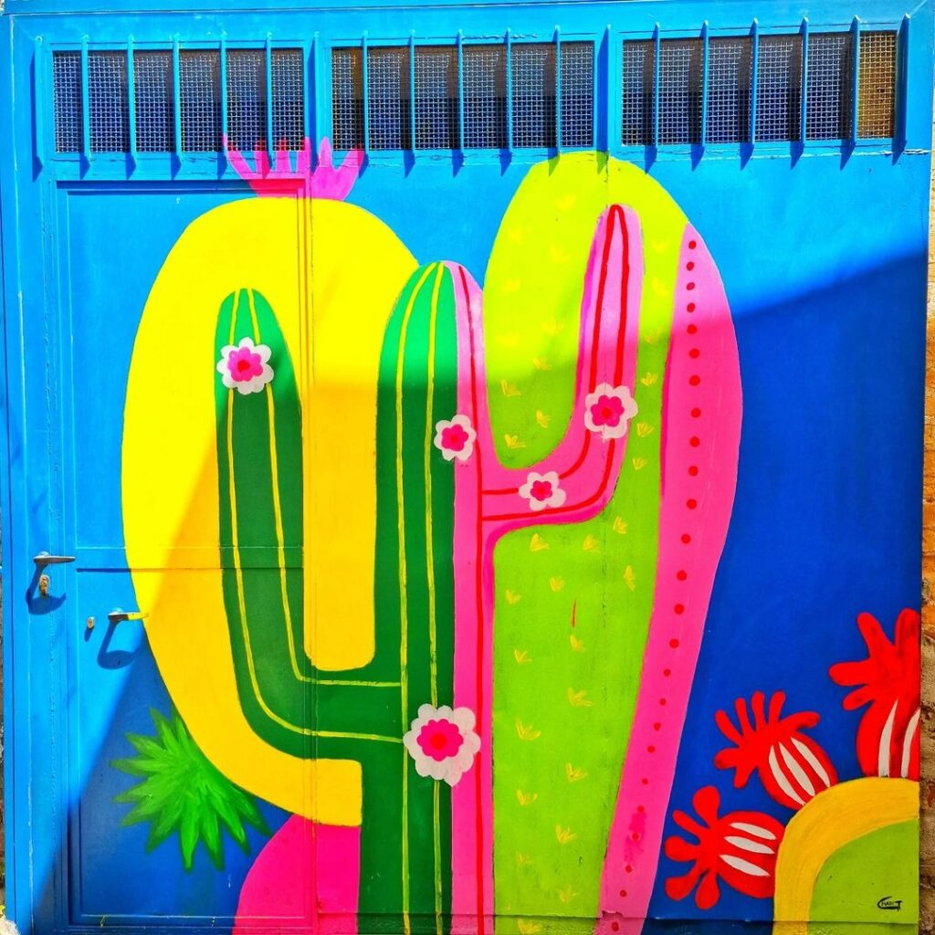 murales cactus su cancello - Meraviglie di Calabria - 4