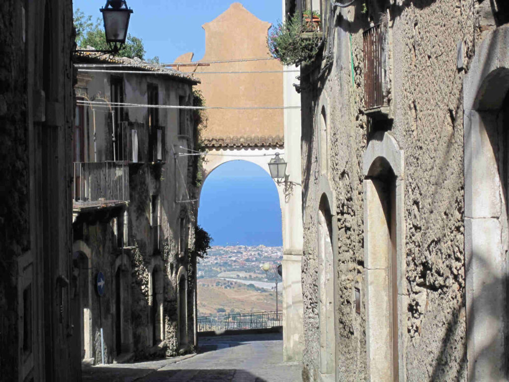 Gerace antico Borgo dello Sparviero spuntidiviaggio - Meraviglie di Calabria - 10