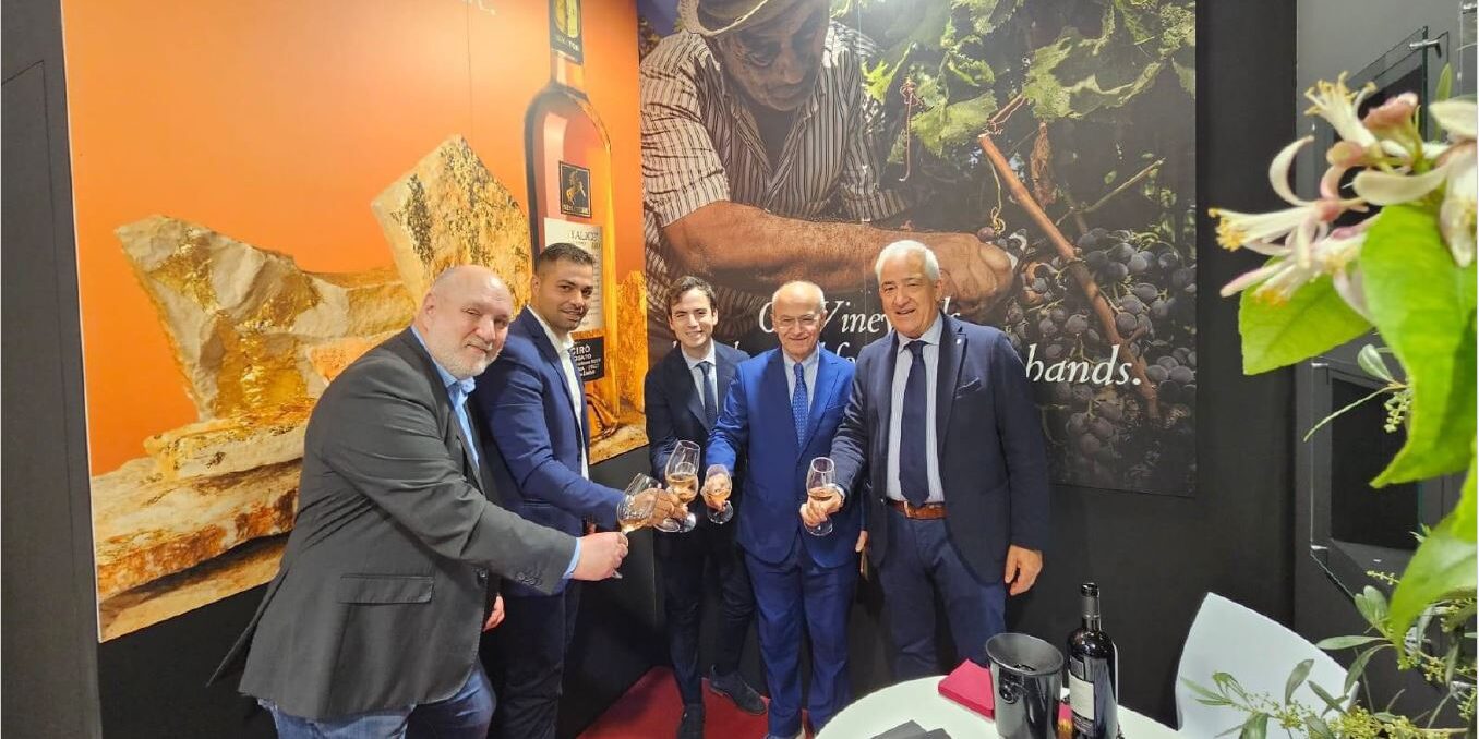 Il Puntalice Bio Della Senatore Vini Trionfa Al Vinitaly Come Miglior Ros Meraviglie Di