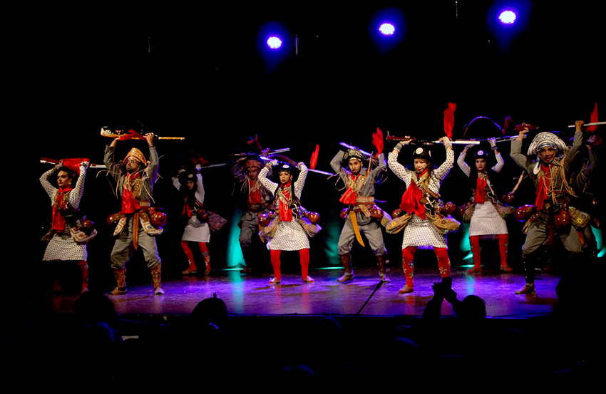 Carnevale Castrovillari 2025 Folklore GRUPPO FOLKLORICO BRASILE - Meraviglie di Calabria - 12